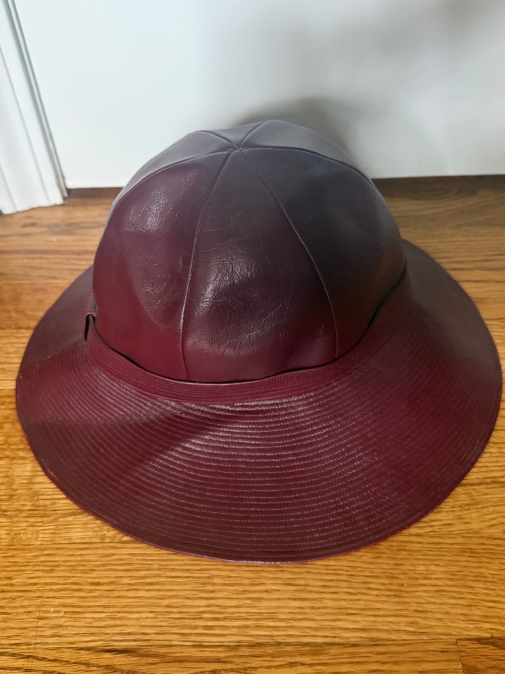 STUNNING Vintage 1960s Neusteters "Custom Design" Wide-Brim Hat! ✨